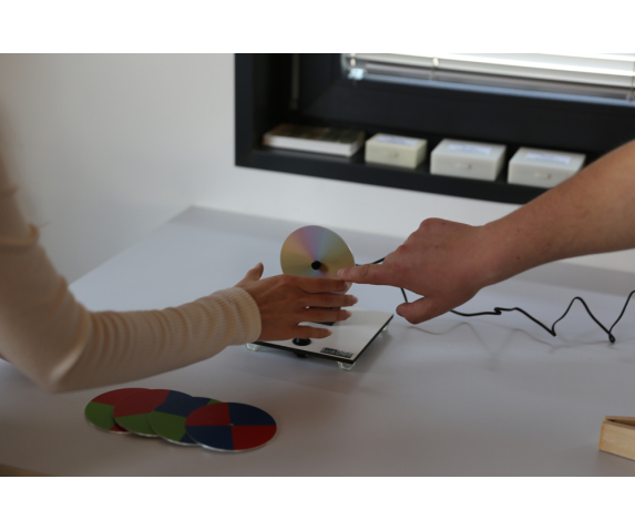 Диск оптичний для змішування кольорів з ручним приводом (диск Ньютона)