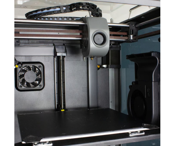 3D принтер с расходными материалами на 1 учебный год