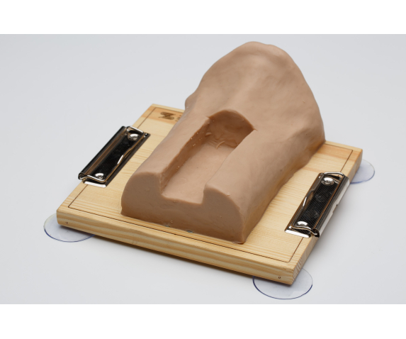 Тренажер для конікотомії