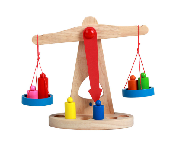 Терези з набором важків (дерев’яні)