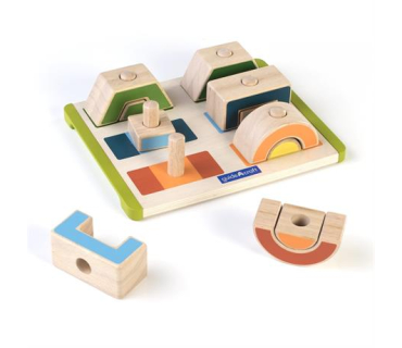 Дерев'яна пірамідка-сортер 