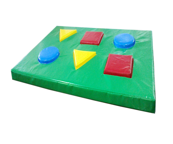 Килимок з фігурками