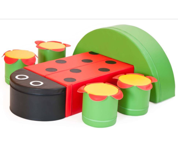 Набір меблів "Божа корівка"