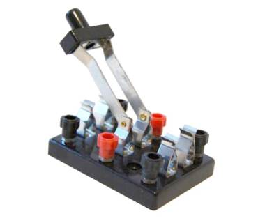 Перемикач двополюсний лабораторний